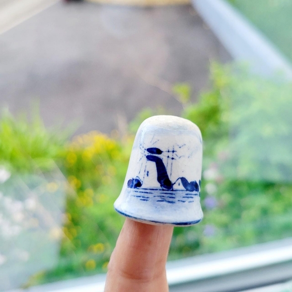 Vintage Country Windmill Scene Thimble - Picture 2 of 8